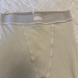 skims boxer legging. size xxs